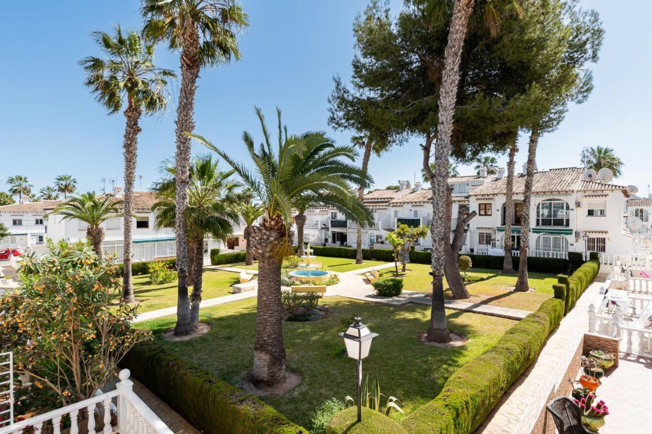 Casa Lago Jardin Alicante Eksteriør billede